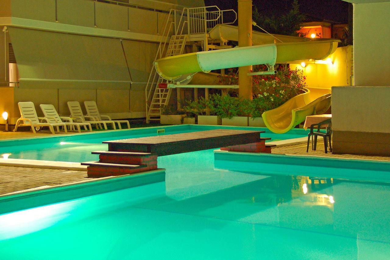 Holiday Club Residence Alba Adriatica Dış mekan fotoğraf